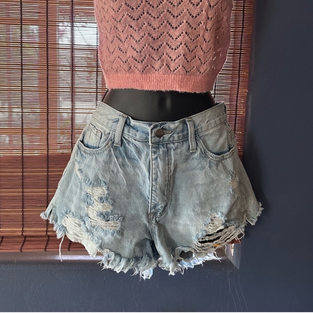 Pink Lily Distressed Denim Light Wash Jean Shorts - Picture 2 of 4